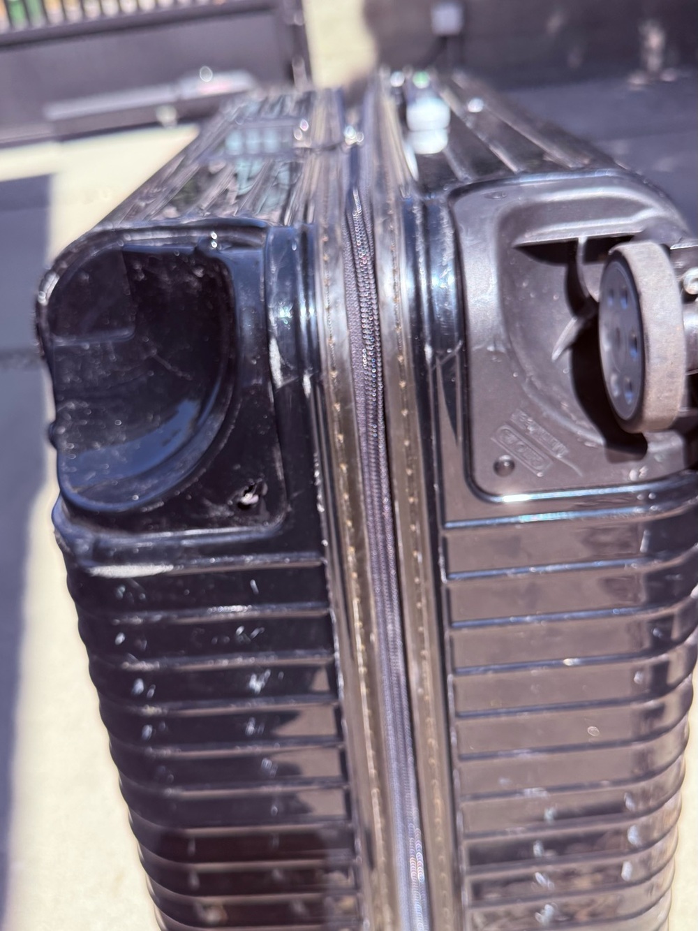 RIMOWA Black Ribbed Hard-Shell Carry-On - Picture 4 of 16
